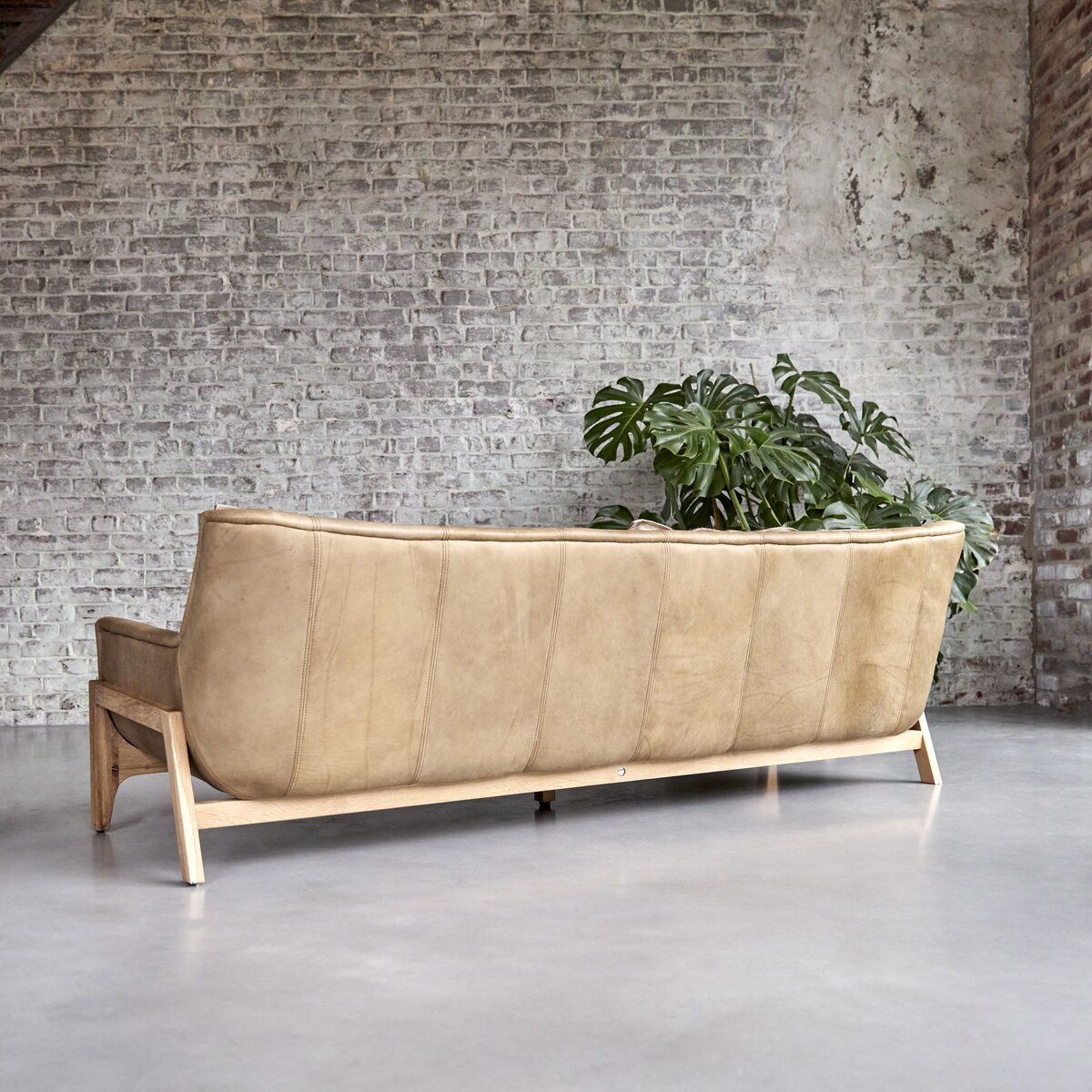 Woodnest - Sofa 3-Sitzer aus massivem Eichenholz und Leder Cheyenne Woodnest - Sofa 3-Sitzer aus massivem Eichenholz und Leder Cheyenne