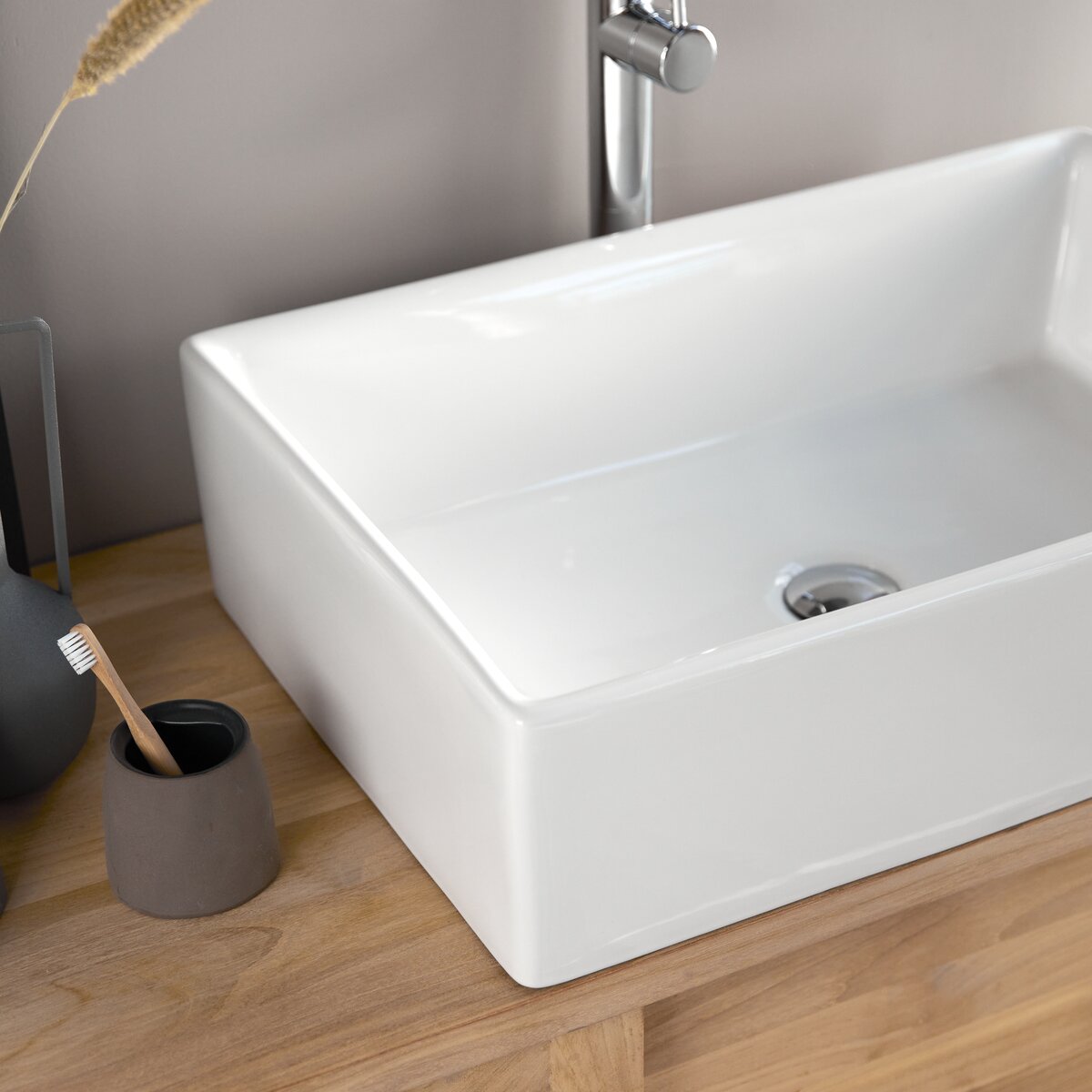 Ema - Lavabo in ceramica Ema - Lavabo in ceramica
