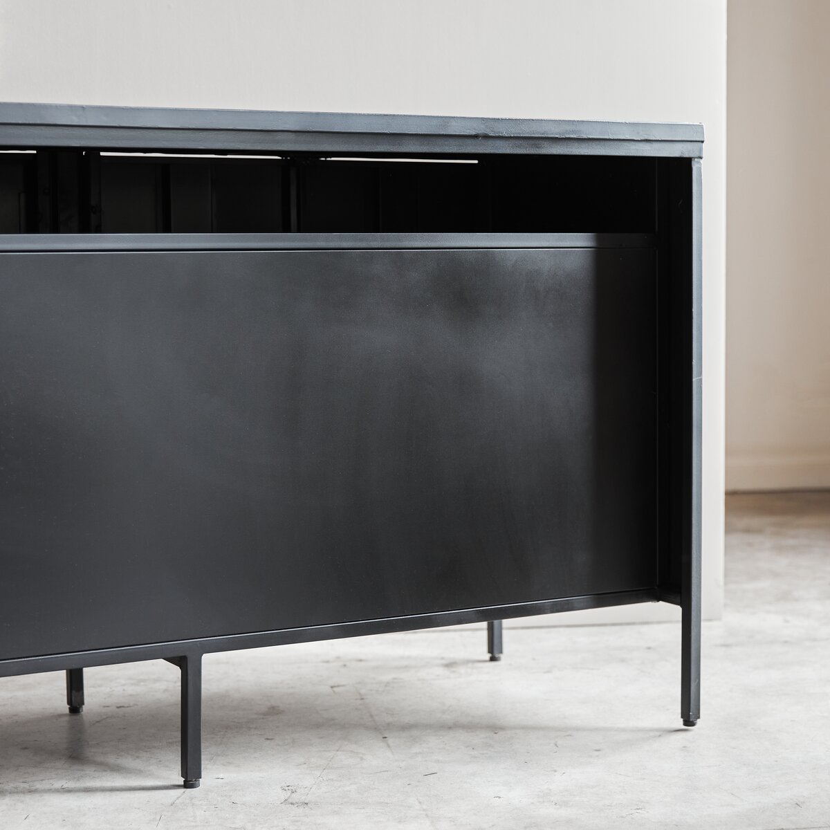 Arsène - Mueble bajo lavabo en mango macizo y metal 140 cm Arsène - Mueble bajo lavabo en mango macizo y metal 140 cm