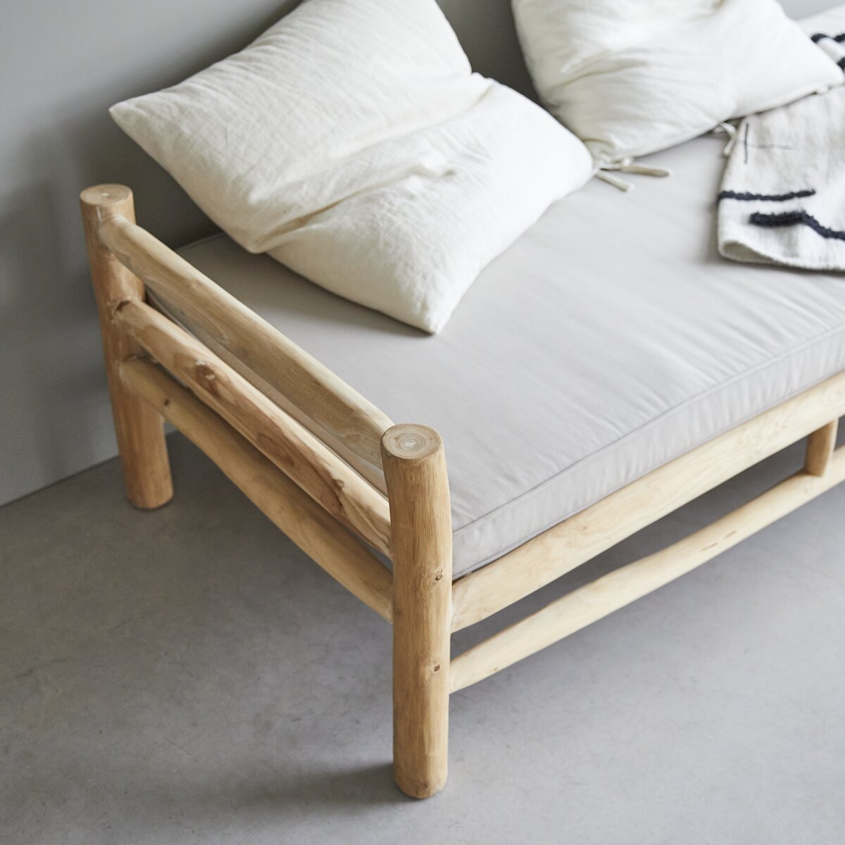 Kalif - Sofá en madera de teca maciza Kalif - Sofá en madera de teca maciza