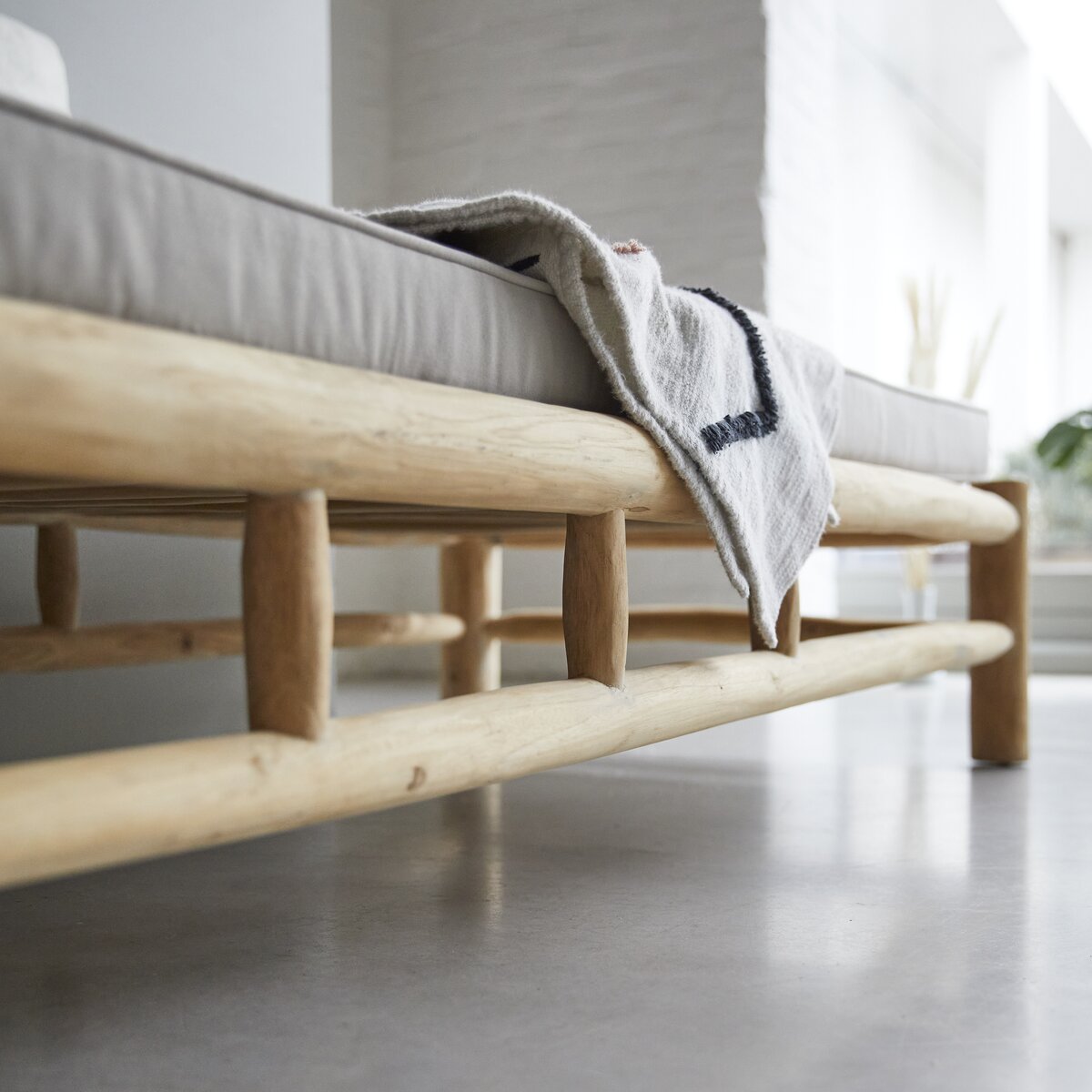 Kalif - Sofá en madera de teca maciza Kalif - Sofá en madera de teca maciza