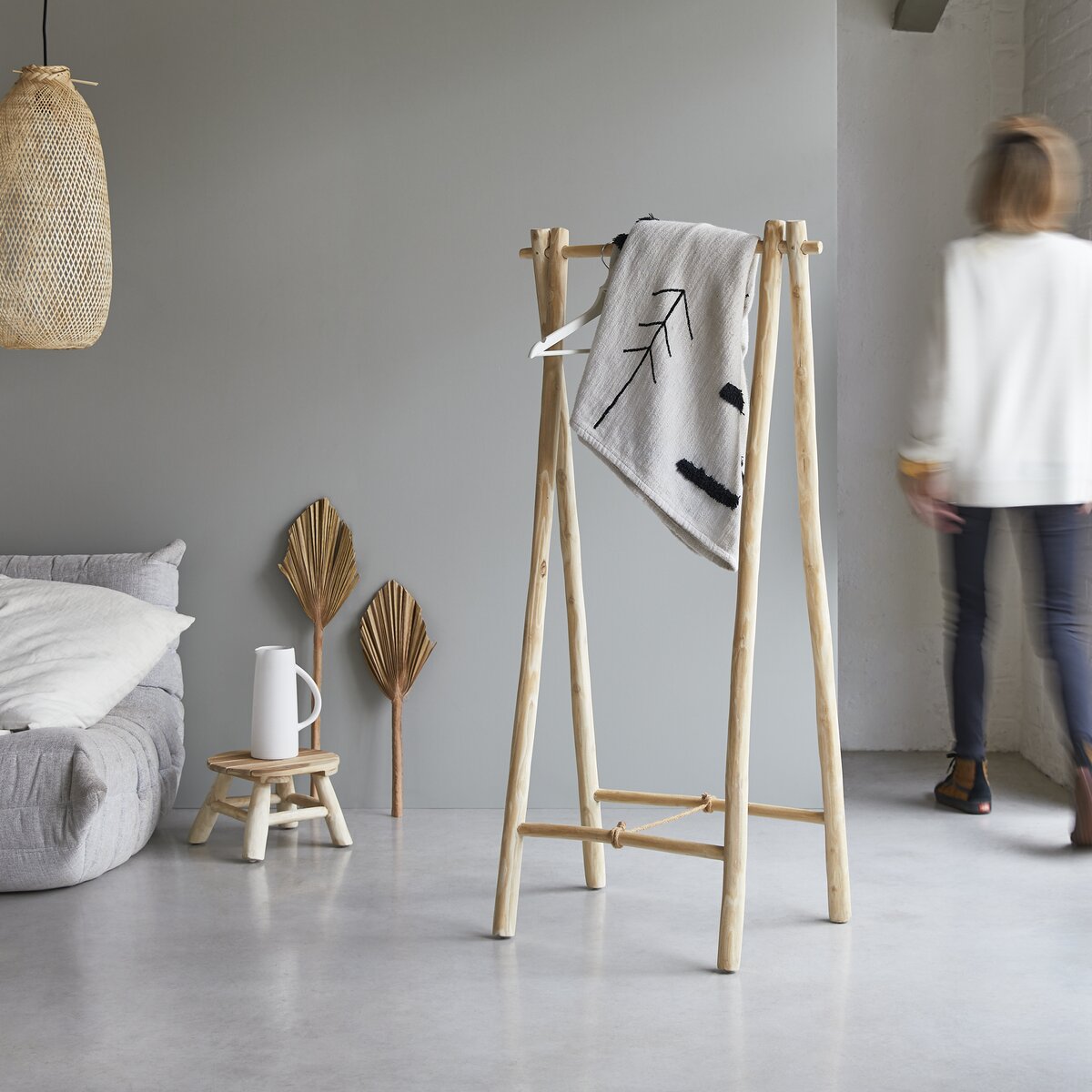 Kilim - Porte serviette simple en teck massif Kilim - Porte serviette simple en teck massif