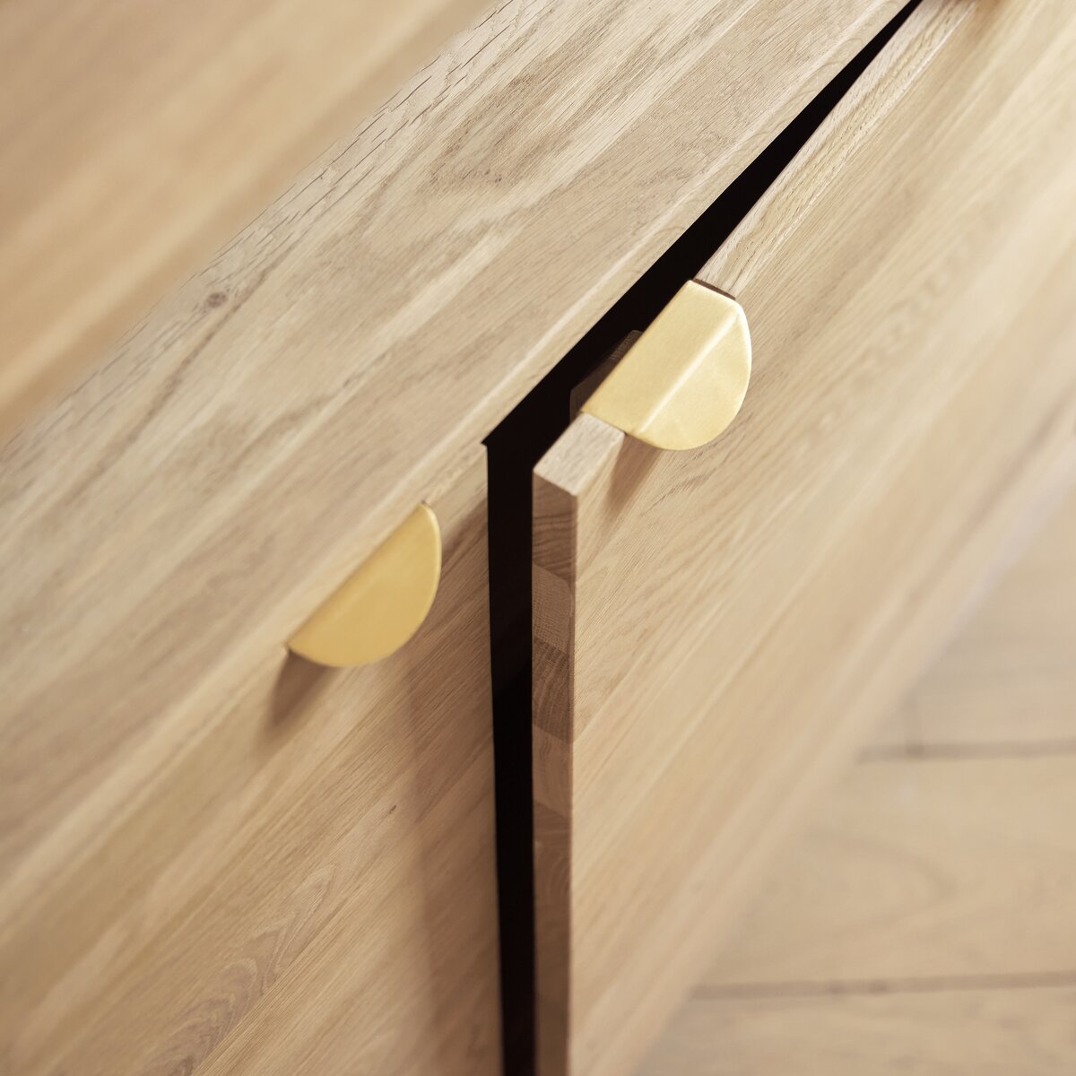 Pola - Buffet in quercia massello 165 cm Pola - Buffet in quercia massello 165 cm