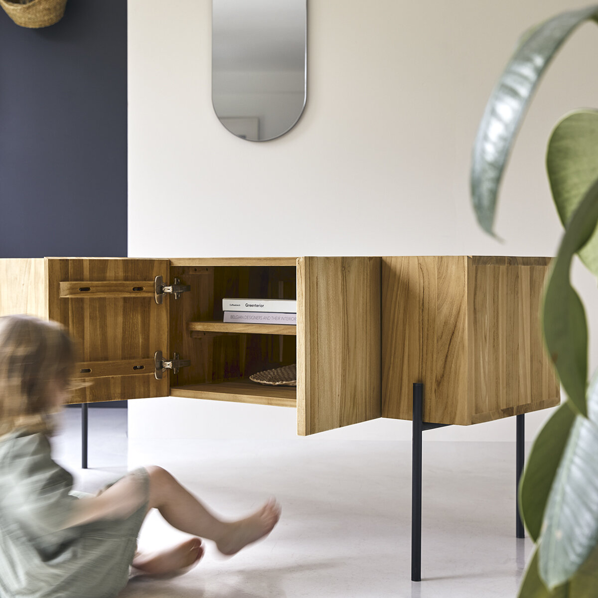 Honorine - Meuble TV haut en teck massif 170 cm Honorine - Meuble TV haut en teck massif 170 cm