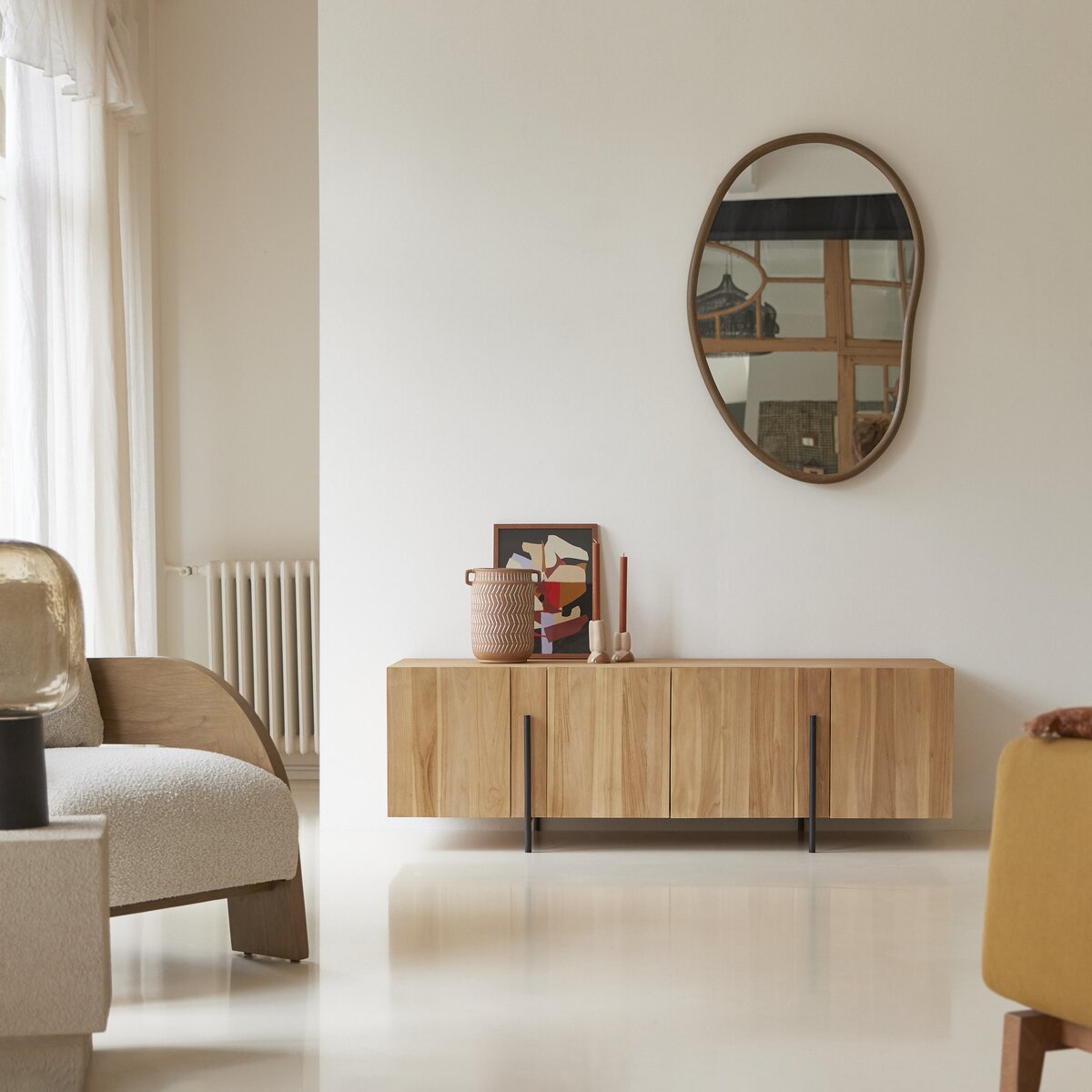 Honorine - Buffet haut en teck massif 165 cm Honorine - Buffet haut en teck massif 165 cm