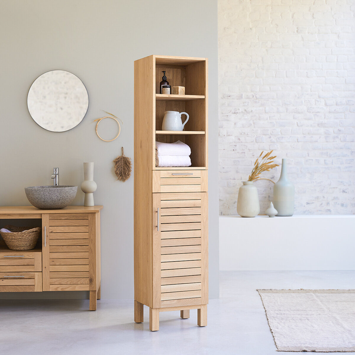 Soho - Hochschrank aus massivem Eichenholz Soho - Hochschrank aus massivem Eichenholz