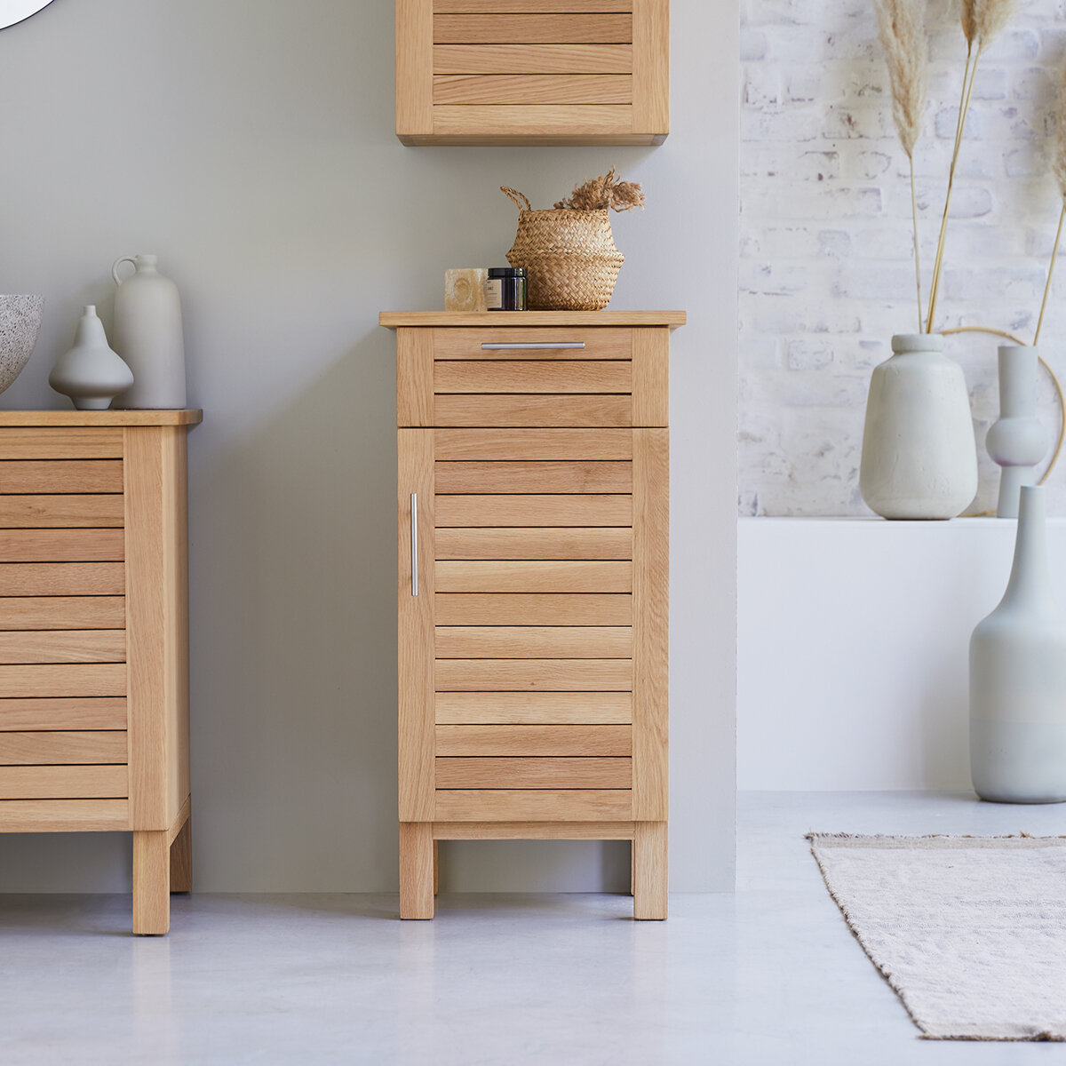 Soho - Mueble bajo en roble macizo Soho - Mueble bajo en roble macizo