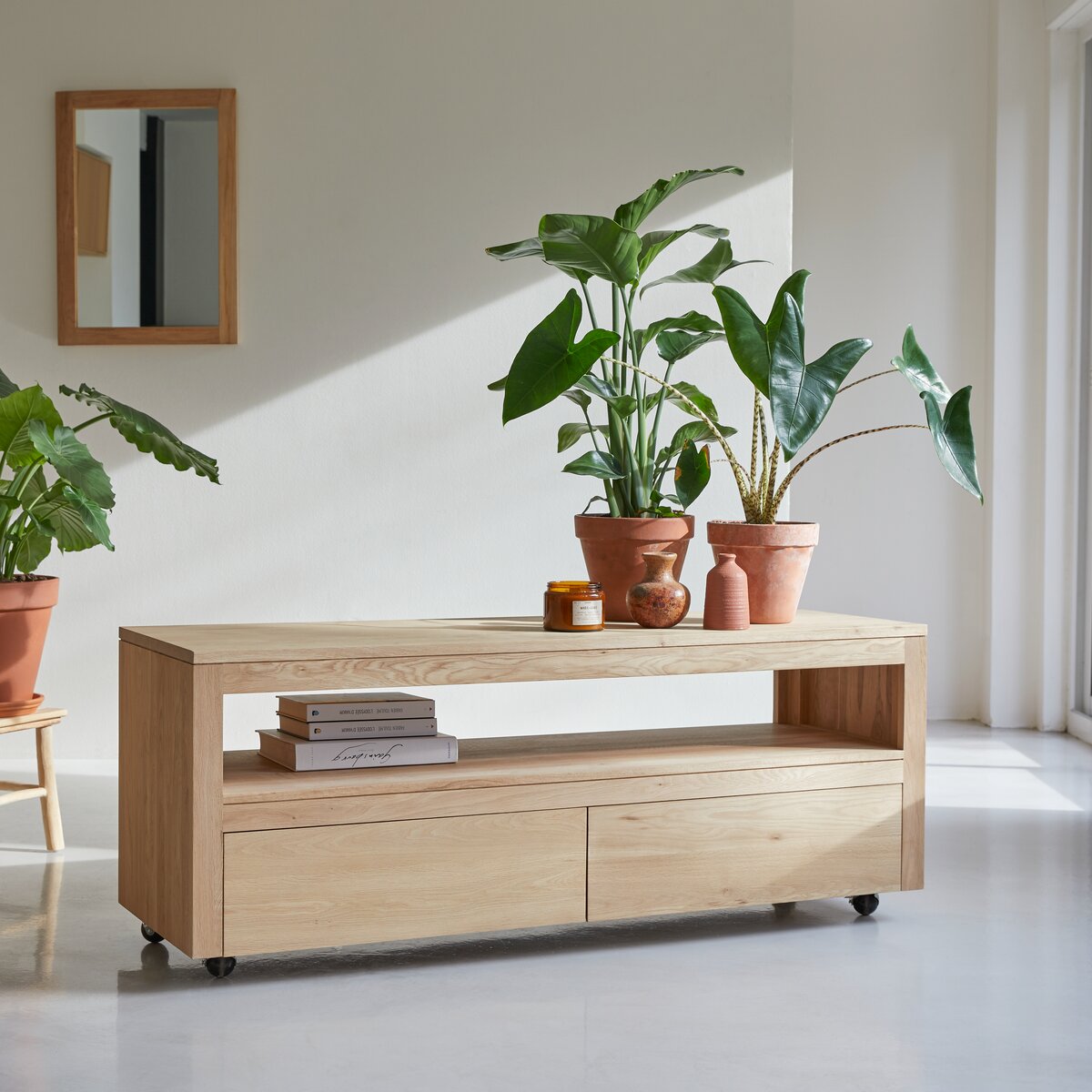 Anoa - TV Schrank aus massivem Eichenholz 140 cm Anoa - TV Schrank aus massivem Eichenholz 140 cm