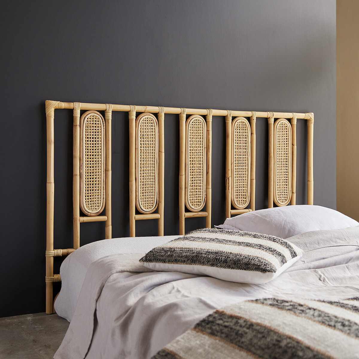 Paulette - Testiera letto in rattan incannicciato 160 cm Paulette - Testiera letto in rattan incannicciato 160 cm