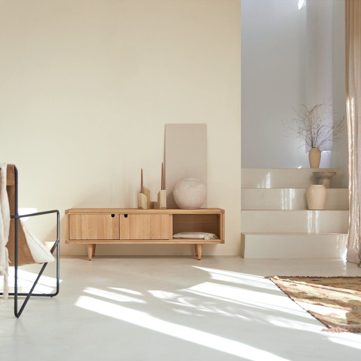 Jonàk - Mueble de TV de roble macizo 140 cm Jonàk - Mueble de TV de roble macizo 140 cm