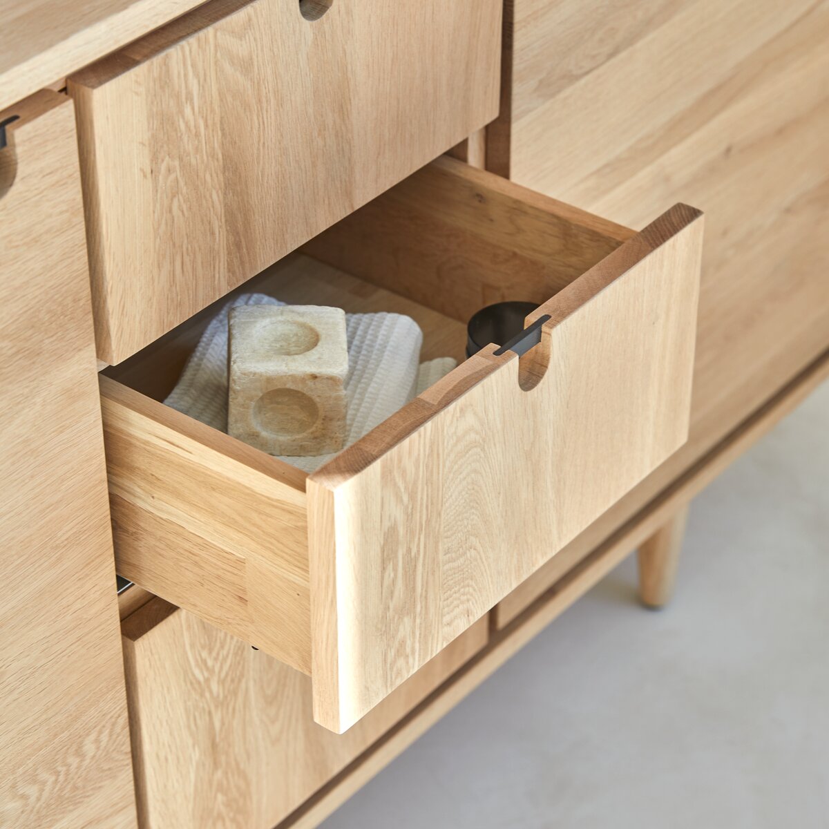 Aparador en madera de roble 145 cm - Muebles de almacenamiento para el  comedor - Tikamoon