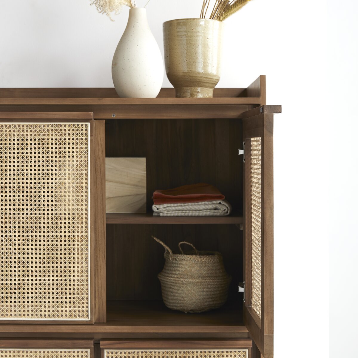 Roots - Armoire en teck massif et cannage Roots - Armoire en teck massif et cannage