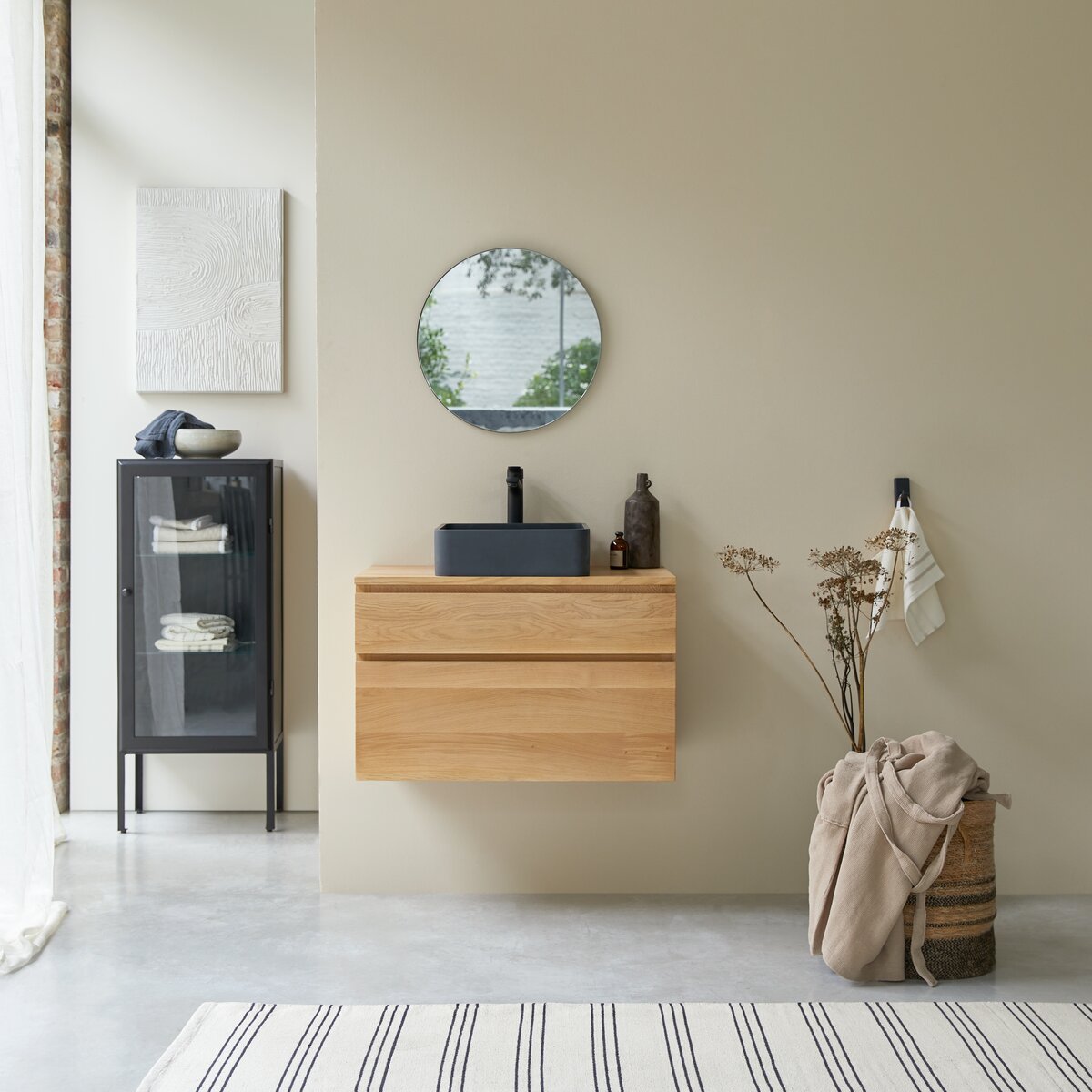 Meuble salle de bain en chêne massif 80 cm avec deux portes