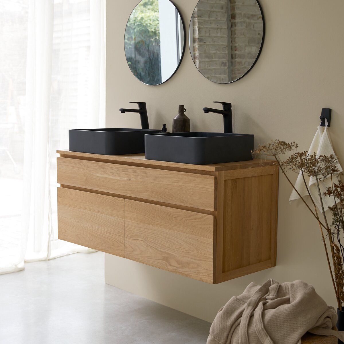 Doppel-Waschbeckenunterschrank aus Eiche zur Wandmontage cm Tikamoon Badezimmer – – 120