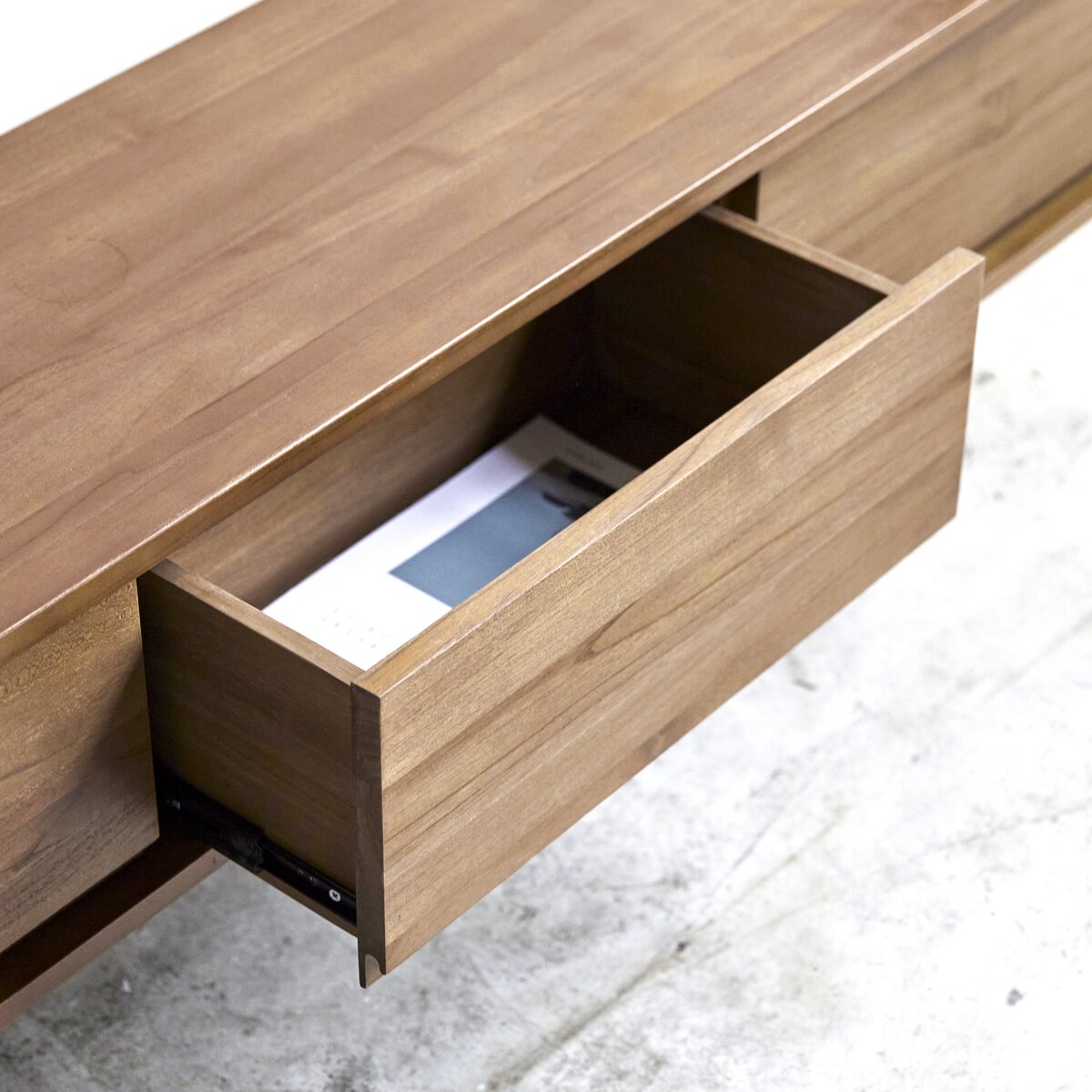 Circa - Mueble de TV de teca maciza 3 cajones 160 cm Circa - Mueble de TV de teca maciza 3 cajones 160 cm