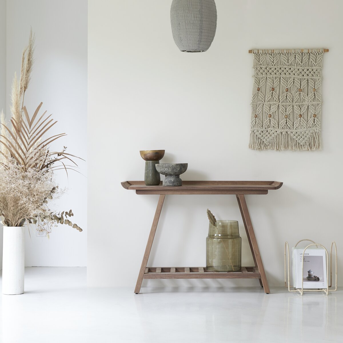 Pampa - Console haute en noyer massif Pampa - Console haute en noyer massif