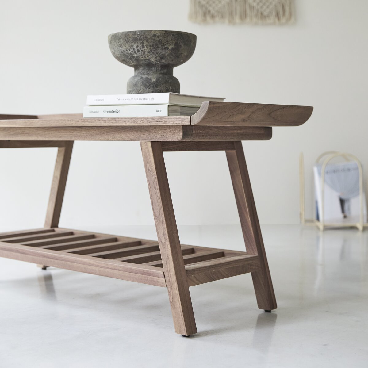 Pampa - Console basse en noyer massif Pampa - Console basse en noyer massif