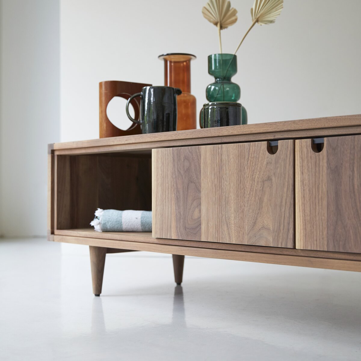 Jonàk - Solid walnut TV Stand 140 cm Jonàk - Solid walnut TV Stand 140 cm