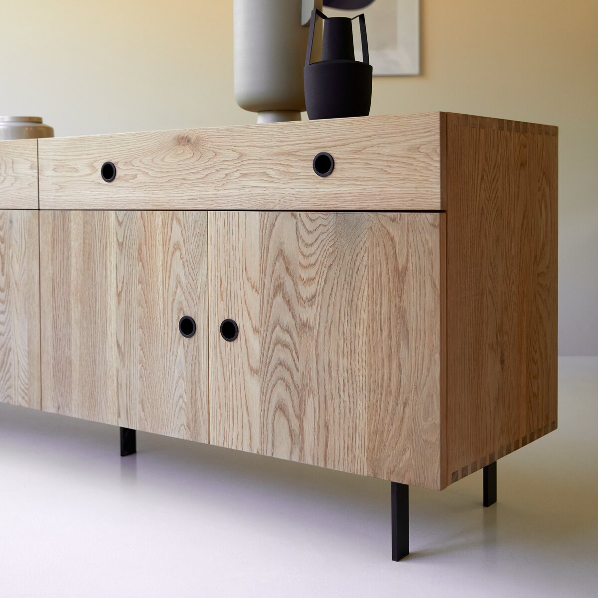 Jeanne - Buffet en chêne massif 185 cm Jeanne - Buffet en chêne massif 185 cm