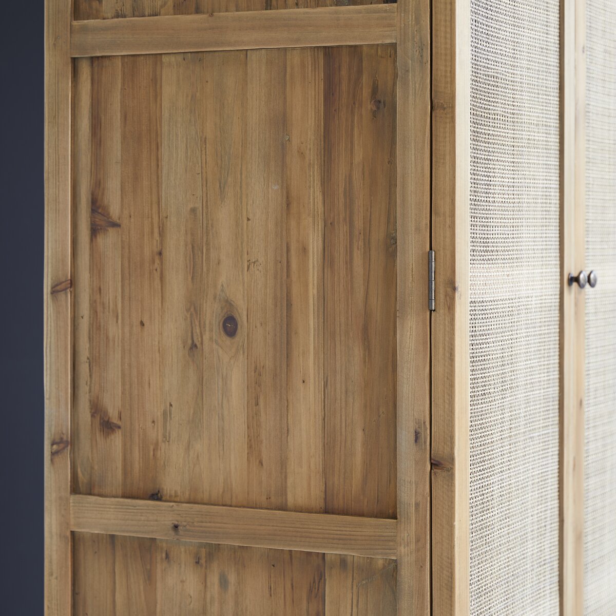 Ninon - Armoire en pin et cannage Ninon - Armoire en pin et cannage