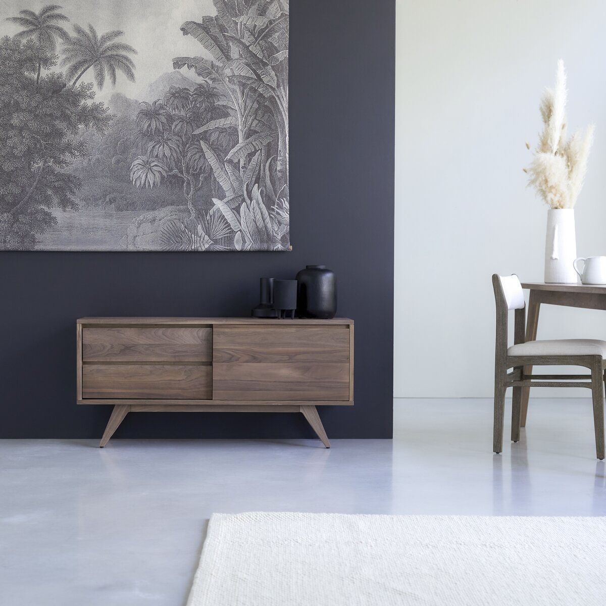 Esmée - Buffet en noyer massif 130 cm Esmée - Buffet en noyer massif 130 cm
