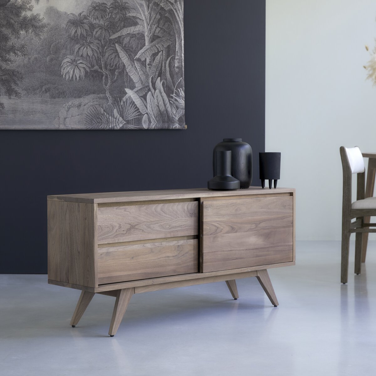 Esmée - Buffet in noce massello 130 cm Esmée - Buffet in noce massello 130 cm