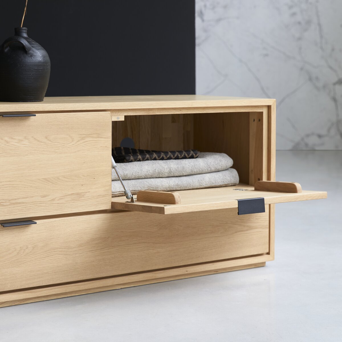 Senson - Solid oak TV Stand 120 cm Senson - Solid oak TV Stand 120 cm