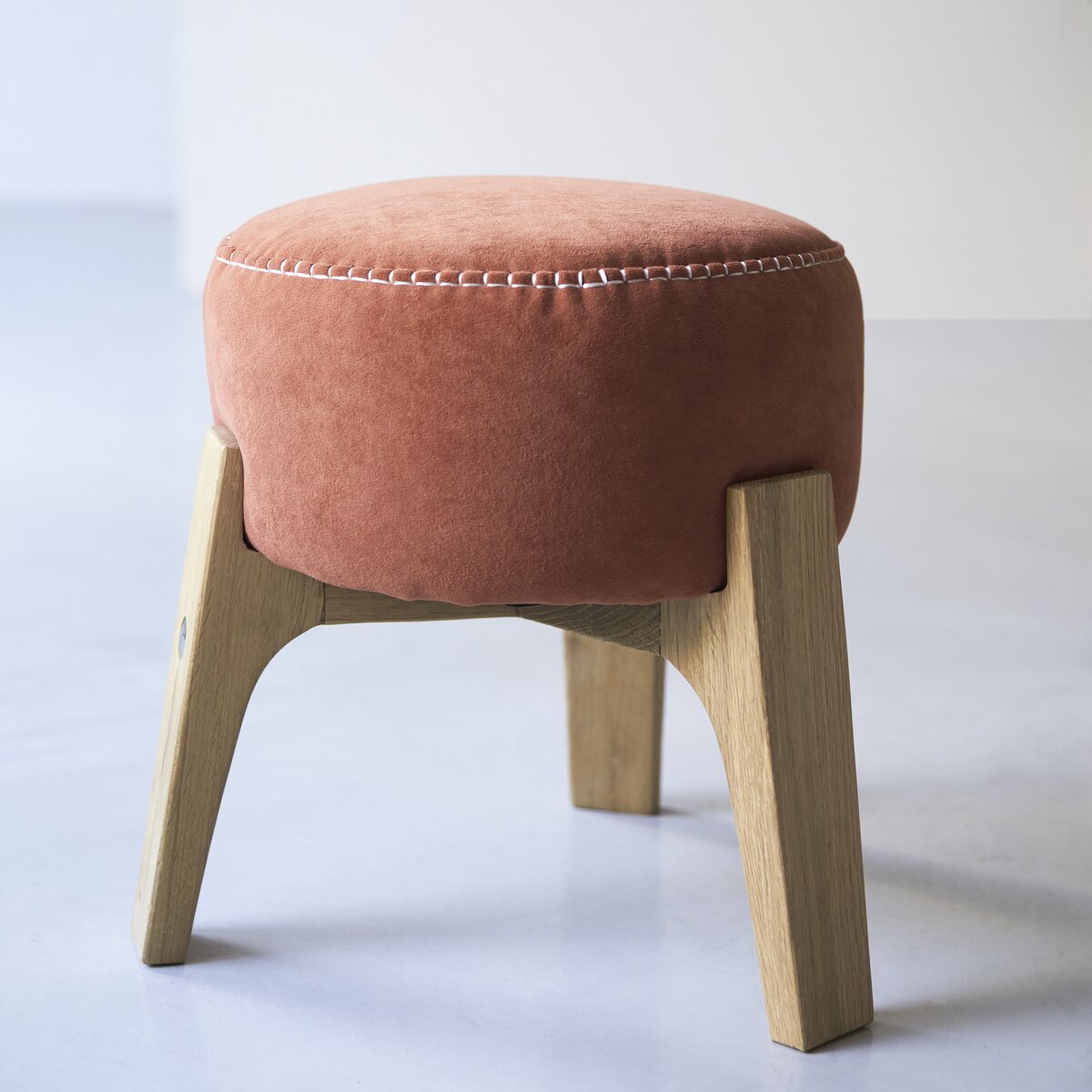 Drum - Pouf S Sienna en chêne massif Drum - Pouf S Sienna en chêne massif