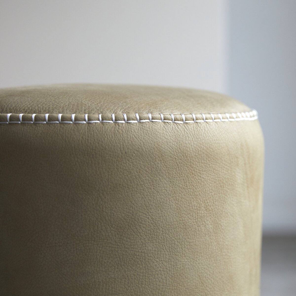 Drum - Pouf L Cheyenne in quercia massello Drum - Pouf L Cheyenne in quercia massello