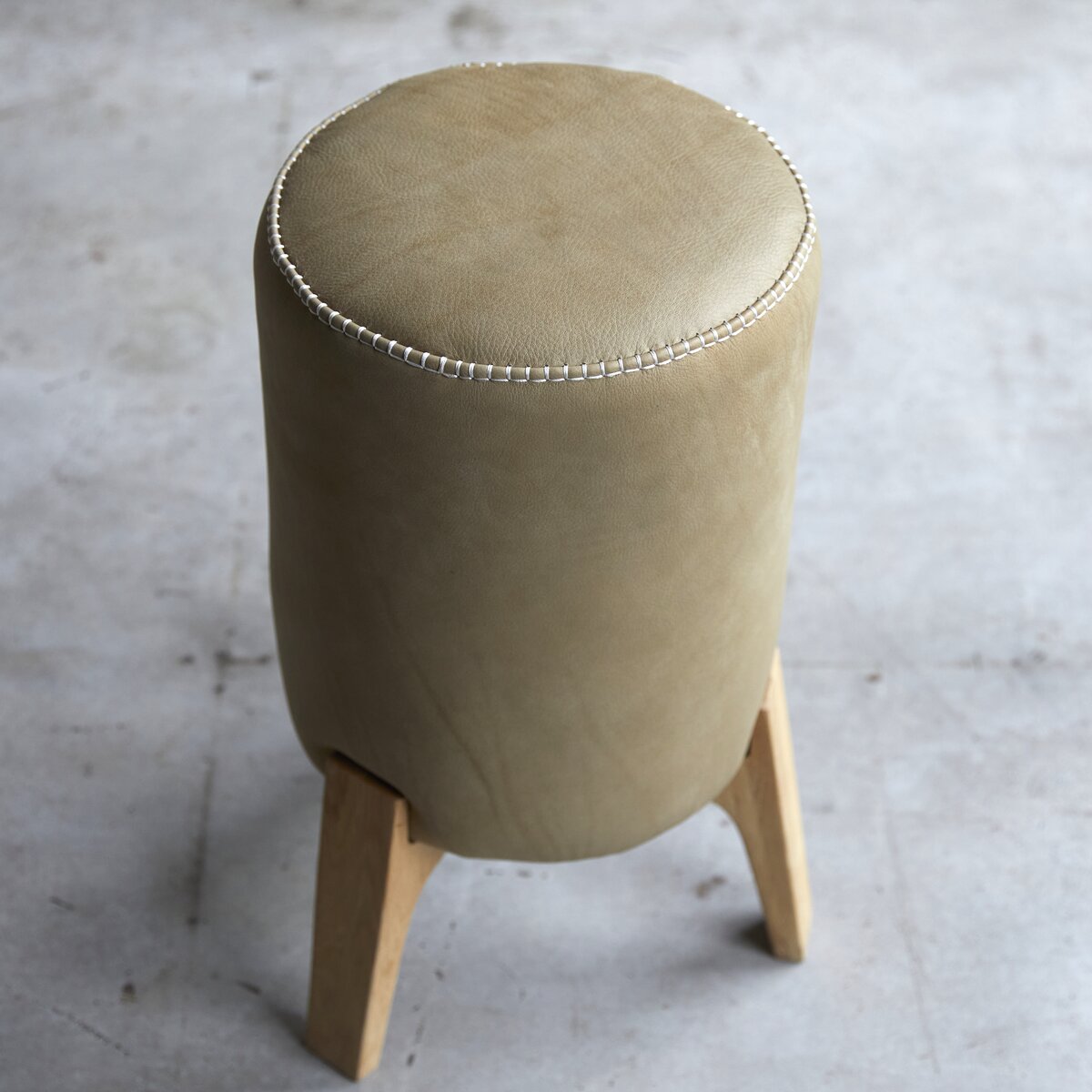 ZEM LUNGE LUCKY POUF/SGABELLO IN PELLICCIA COLOR BEIGE