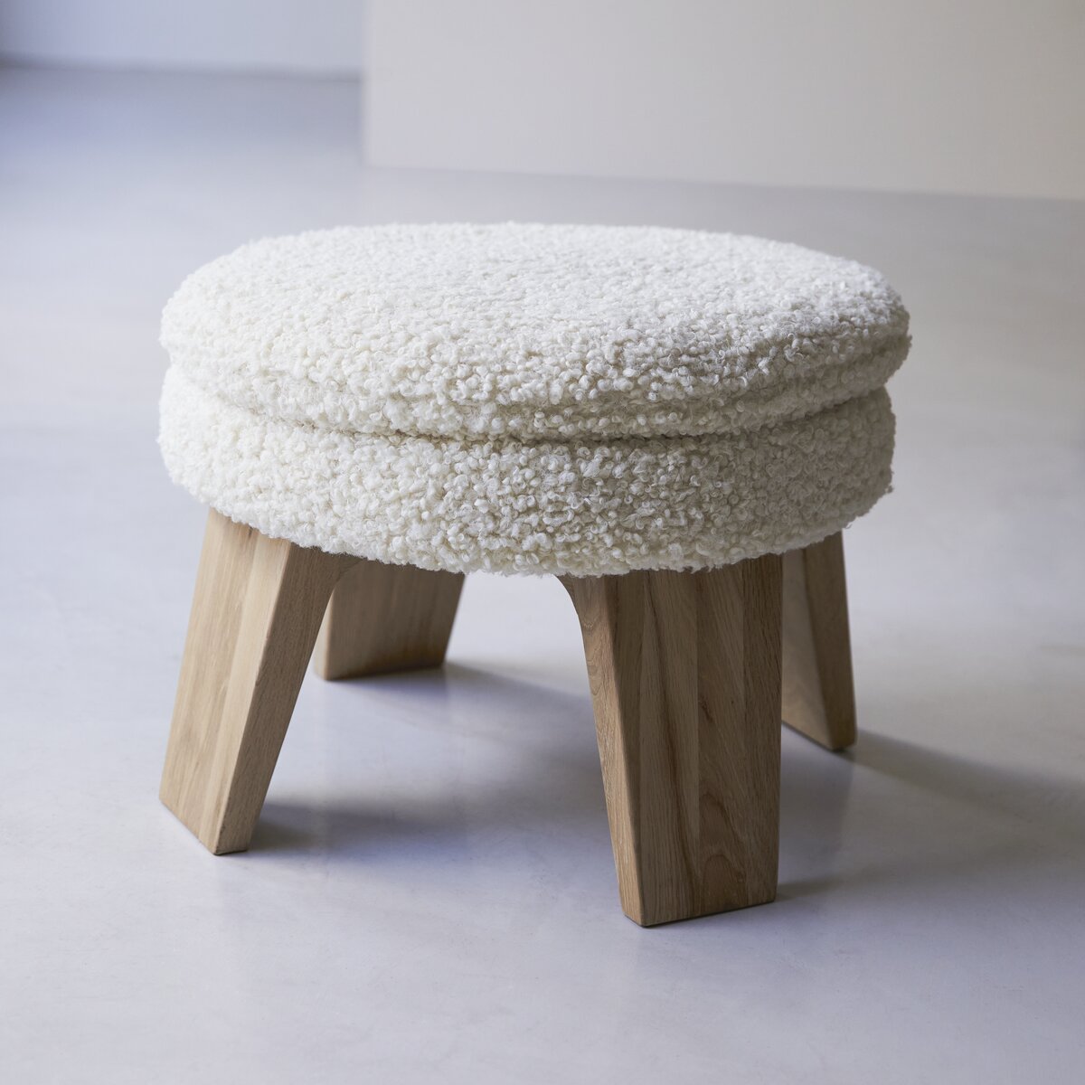 Mattak - Pouf Himalaya in quercia massello Mattak - Pouf Himalaya in quercia massello