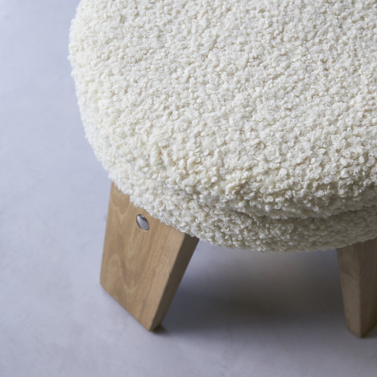 Mattak - Pouf Himalaya in quercia massello Mattak - Pouf Himalaya in quercia massello