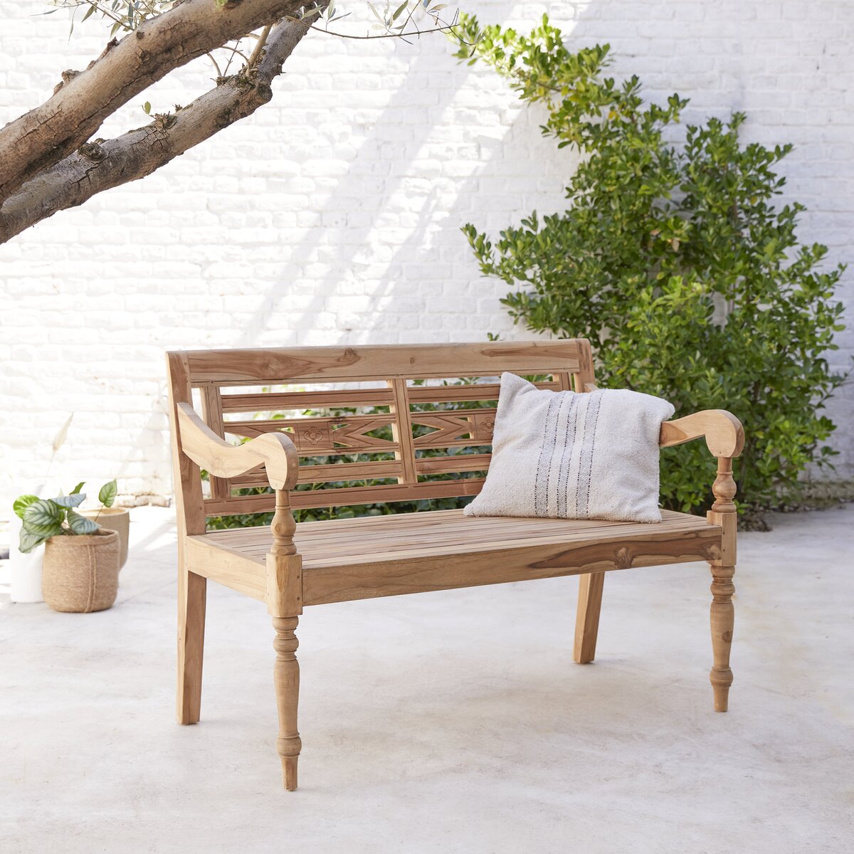 Banc de jardin confortable et robuste en bois recyclé