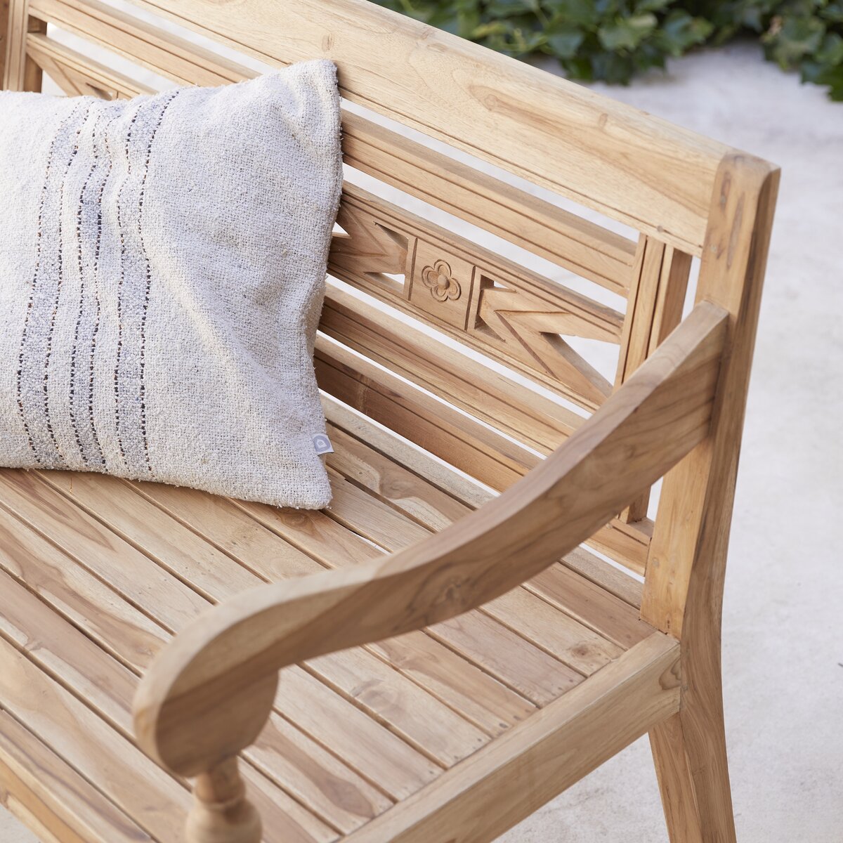 Banc Dossier Sculpté Teck - Déco du Jardin à Reims