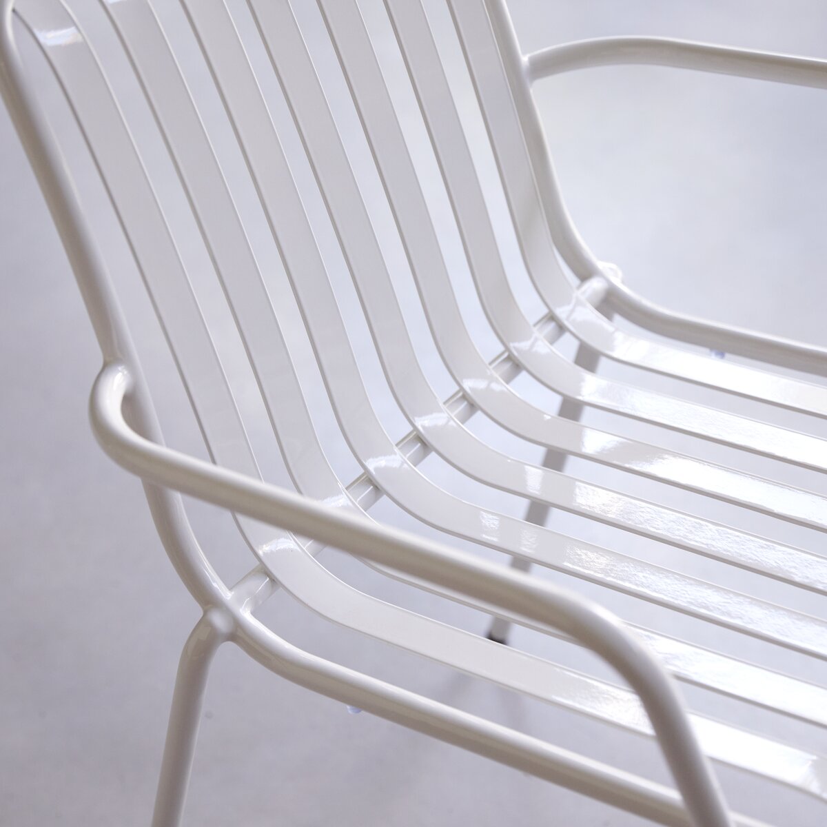 Gaby - Poltrona in metallo white Gaby - Poltrona in metallo white