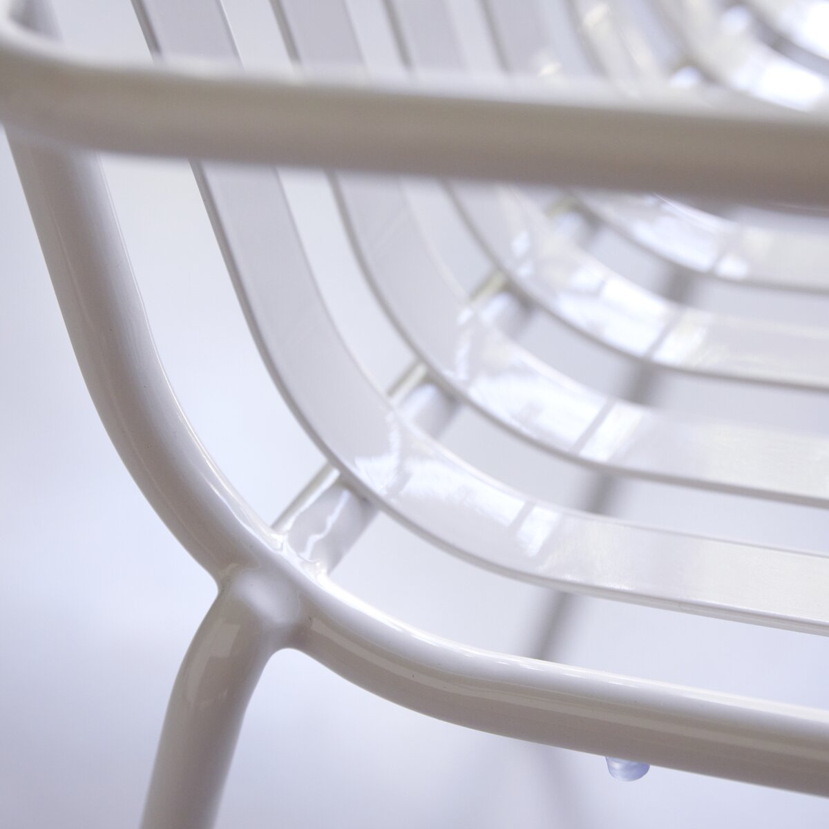 Gaby - Fauteuil en métal white Gaby - Fauteuil en métal white