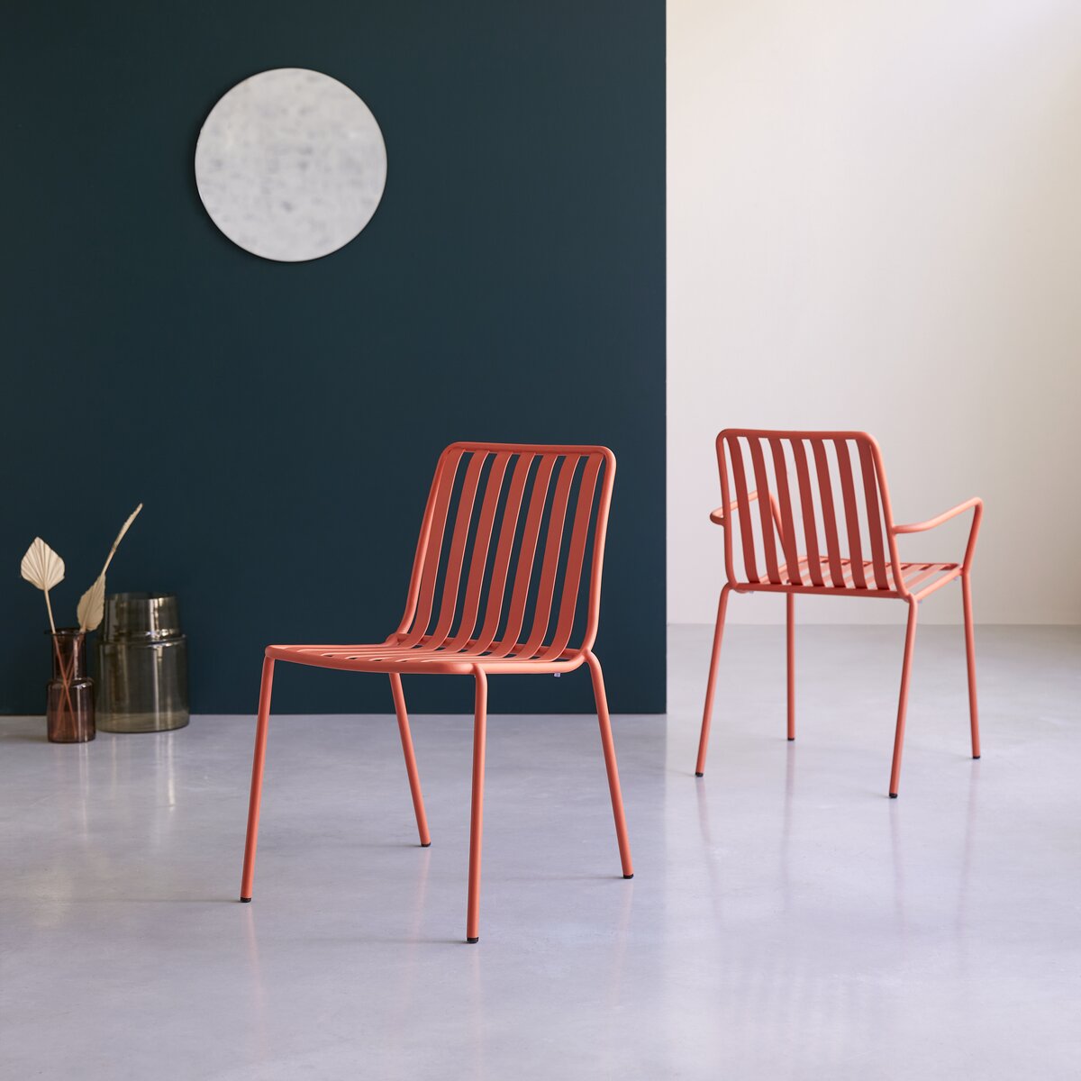 Chaise d'extérieur en métal orange - Meuble pour le jardin - Tikamoon