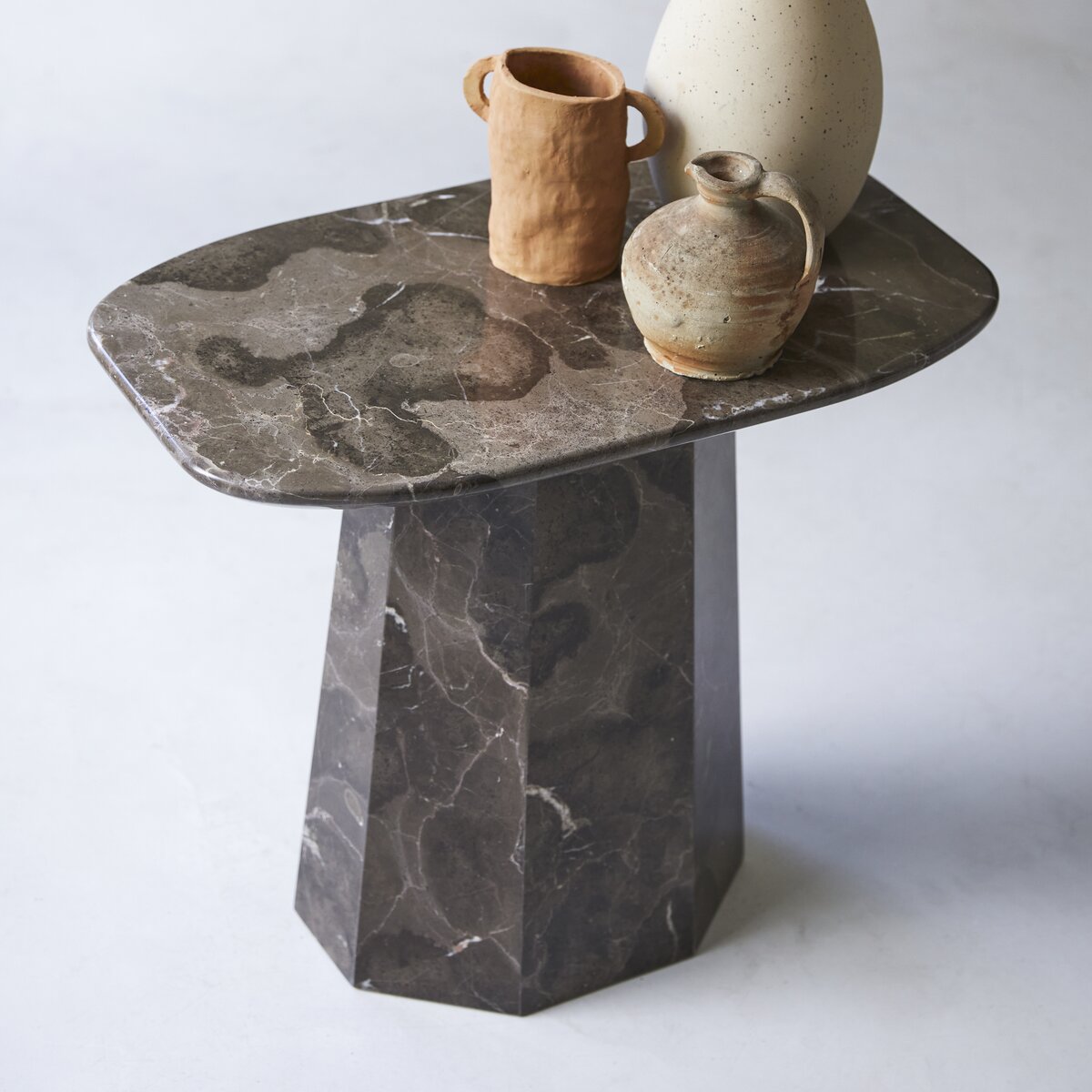 Keesog - Table d'appoint en marbre brown Keesog - Table d'appoint en marbre brown