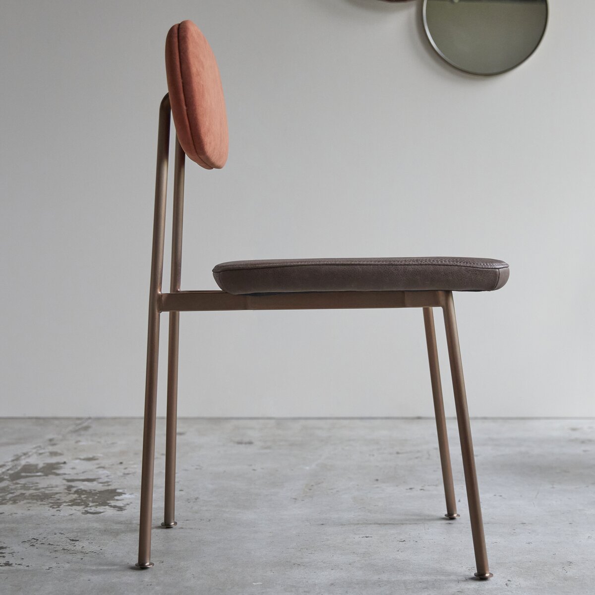 Yutapi - Chaise Sienna choco en cuir Yutapi - Chaise Sienna choco en cuir