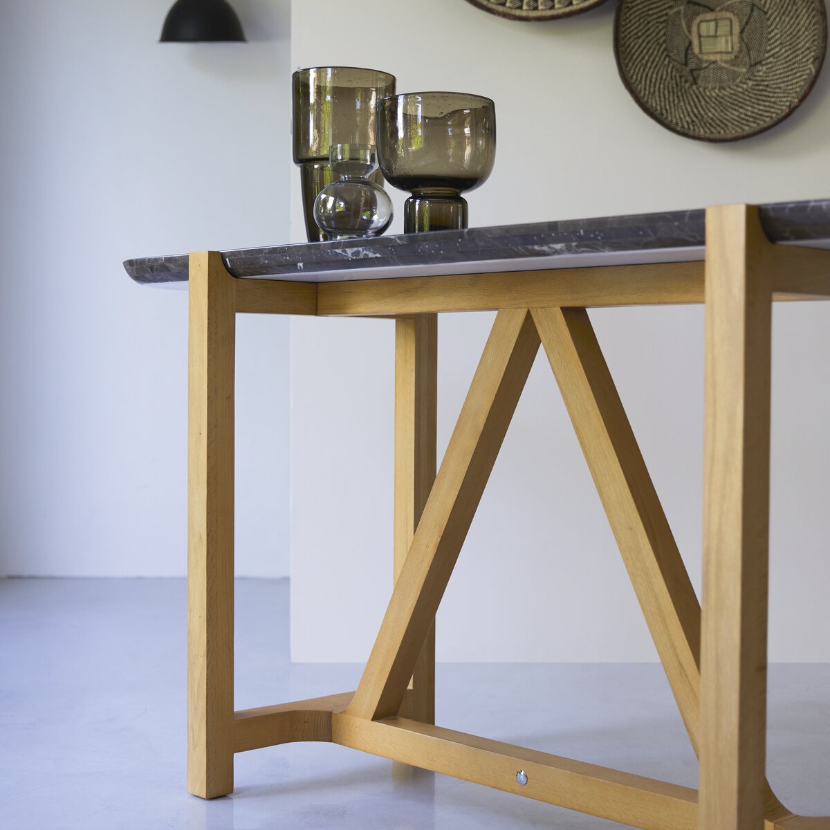 Stoneleaf - Console Stoneleaf en chêne massif et marbre Stoneleaf - Console Stoneleaf en chêne massif et marbre