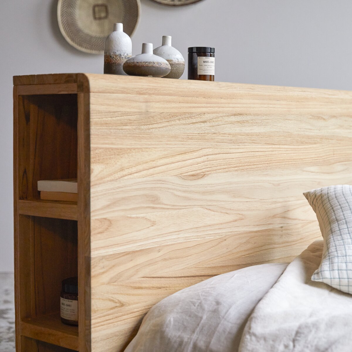 Bertie - Tête de lit avec rangements en teck massif 165 cm Bertie - Tête de lit avec rangements en teck massif 165 cm
