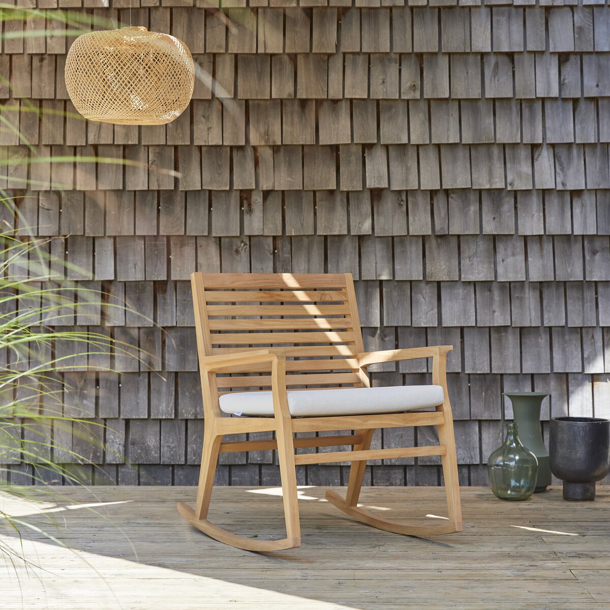 Leni - Rocking chair de jardin en teck massif Leni - Rocking chair de jardin en teck massif