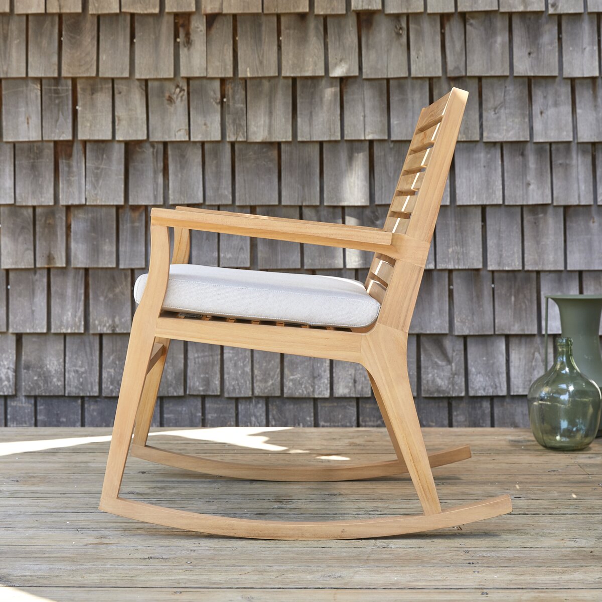 Leni - Rocking chair de jardin en teck massif Leni - Rocking chair de jardin en teck massif