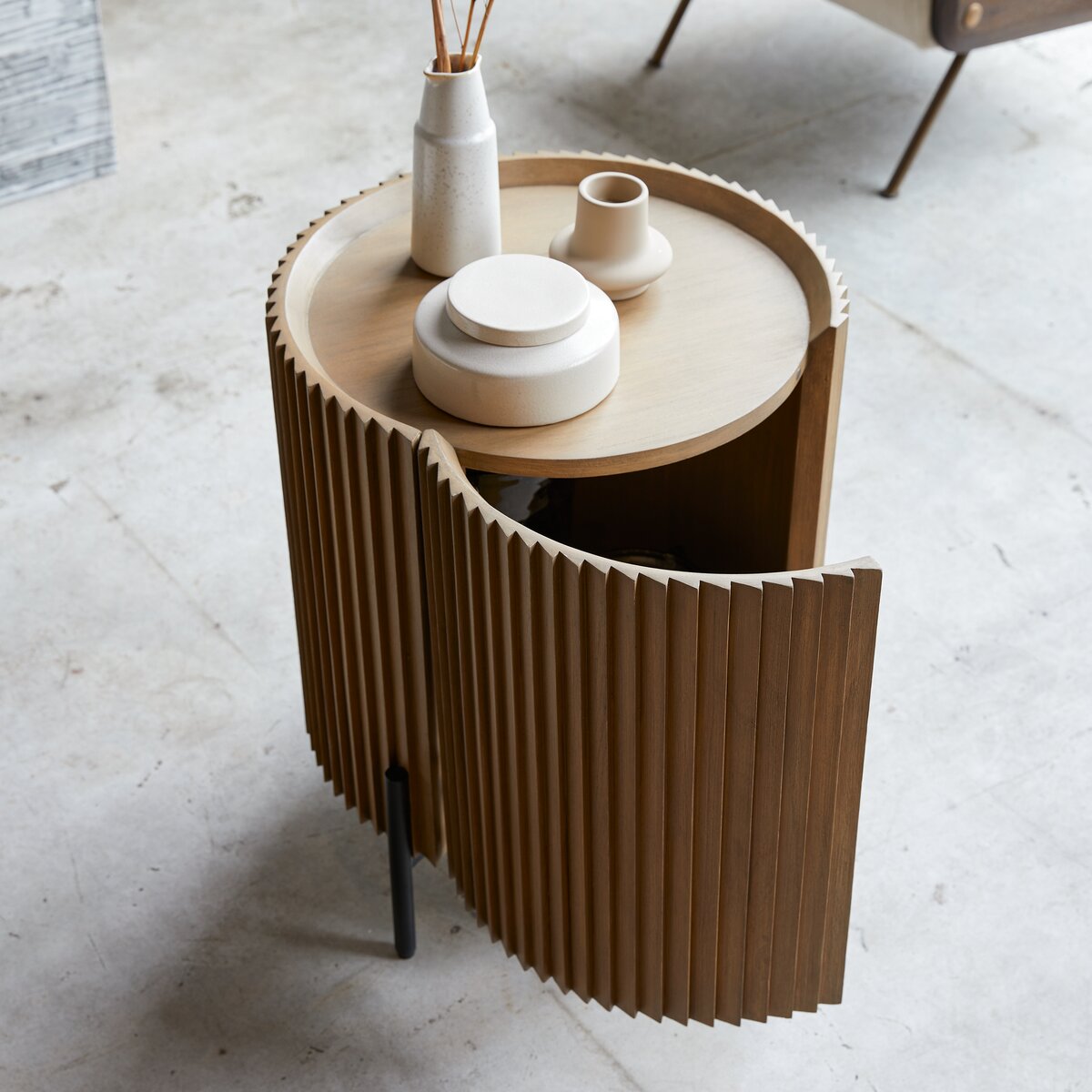 Lou - Mindi wood side table Lou - Mindi wood side table