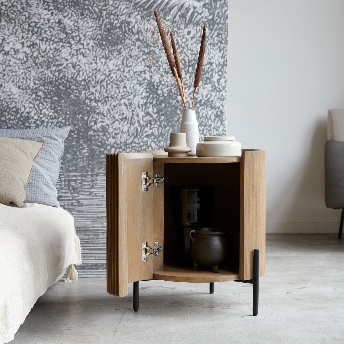 Lou - Mindi bedside table Lou - Mindi bedside table