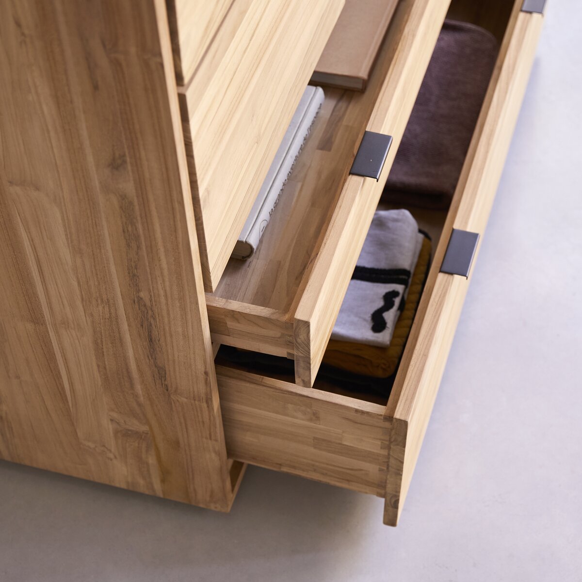 Senson - Commode en teck massif Senson - Commode en teck massif