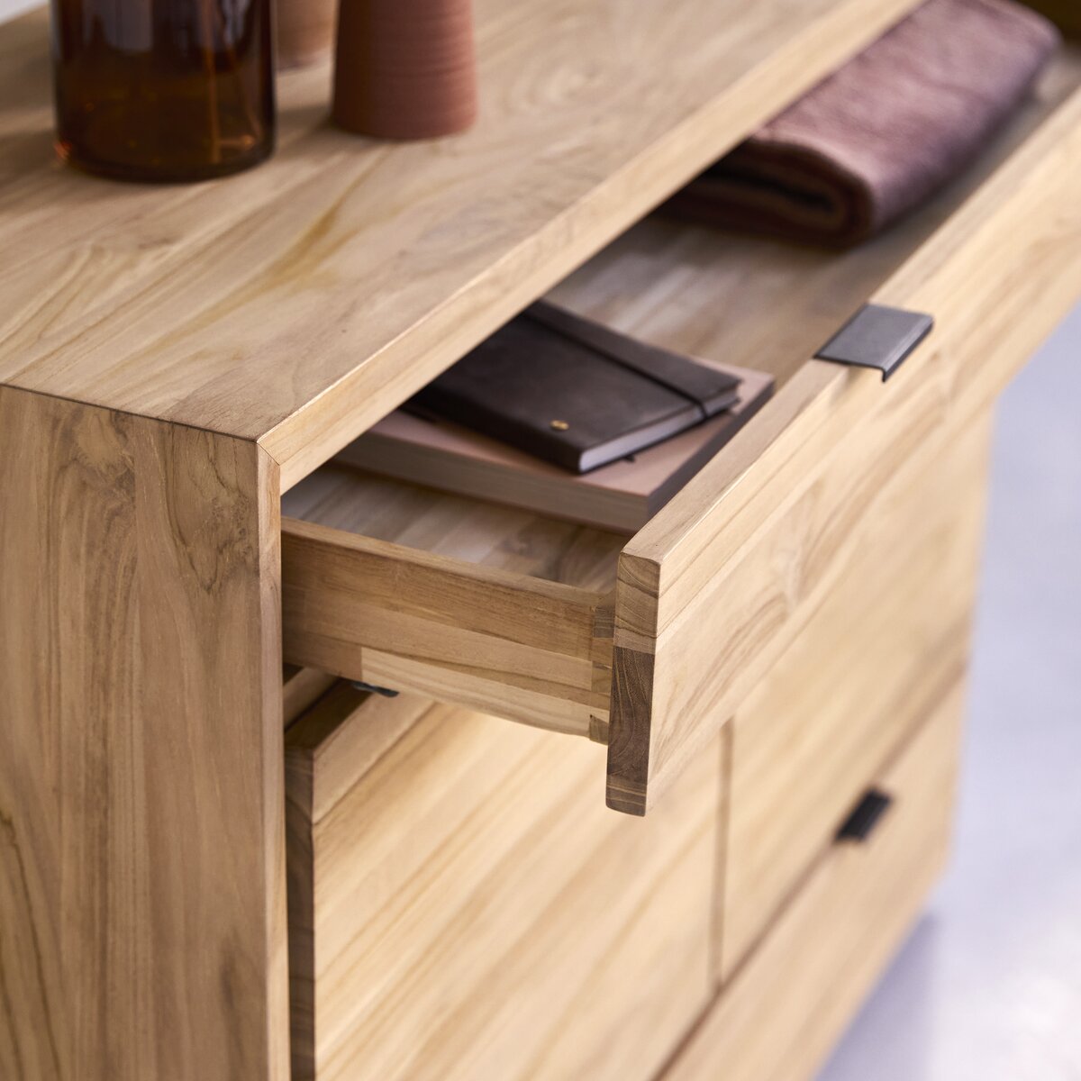 Senson - Buffet en teck massif 120 cm Senson - Buffet en teck massif 120 cm