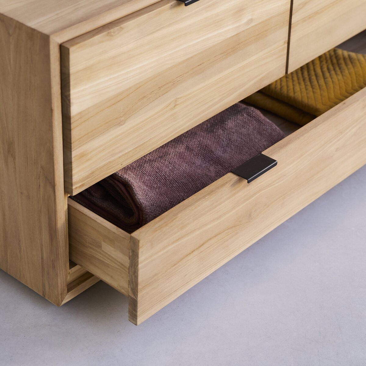 Senson - Meuble TV en teck massif 120 cm Senson - Meuble TV en teck massif 120 cm