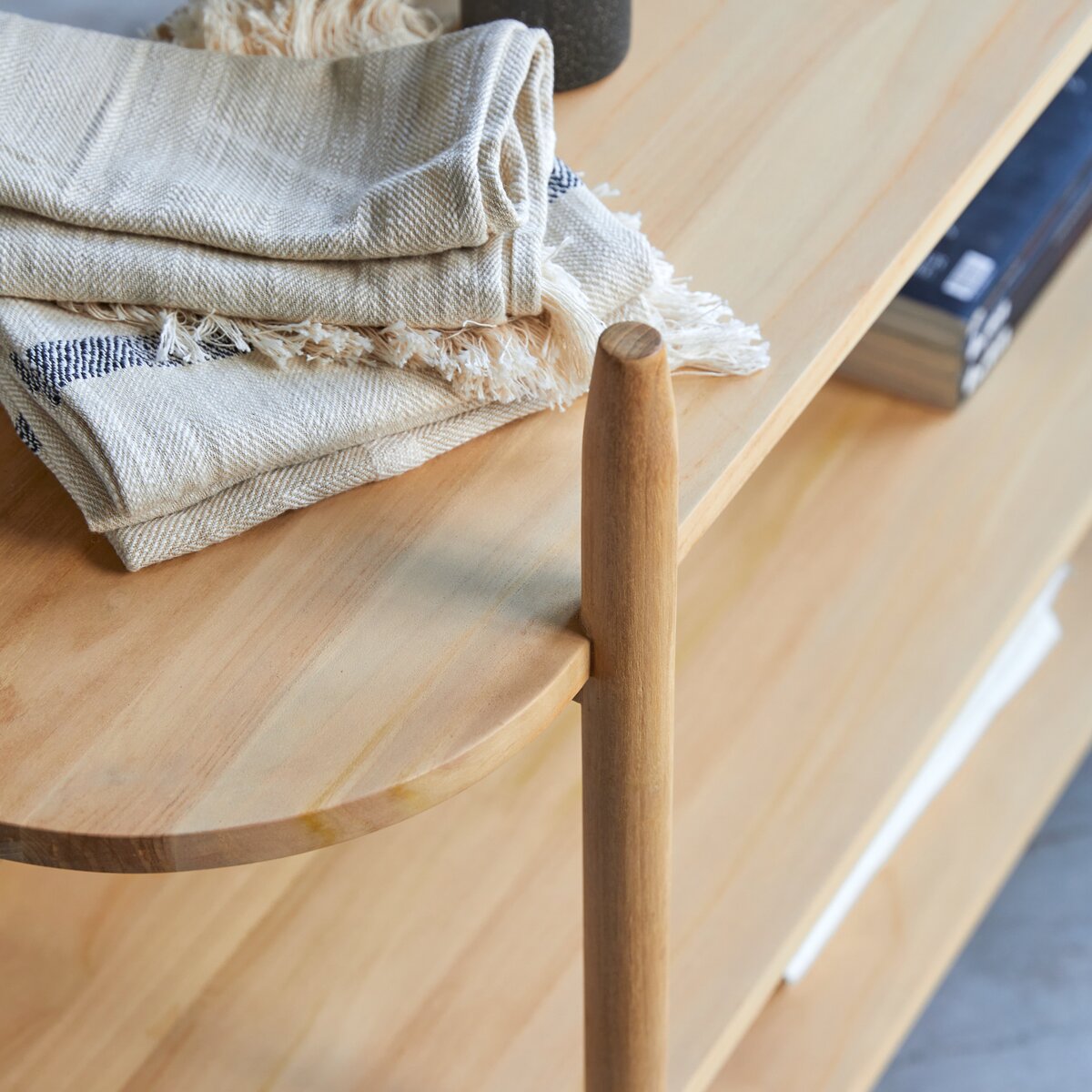 Poline - Konsole aus massivem Teak Poline - Konsole aus massivem Teak