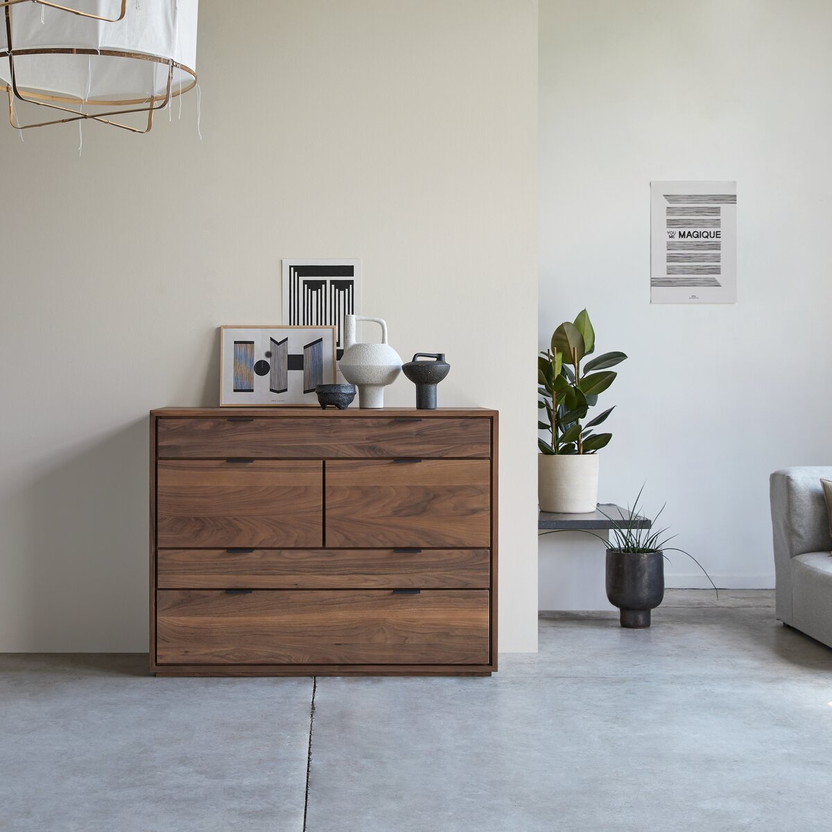 Senson - Commode en noyer massif Senson - Commode en noyer massif